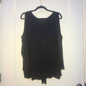 CHA CHA VENTE Cold–Shoulder Blouse